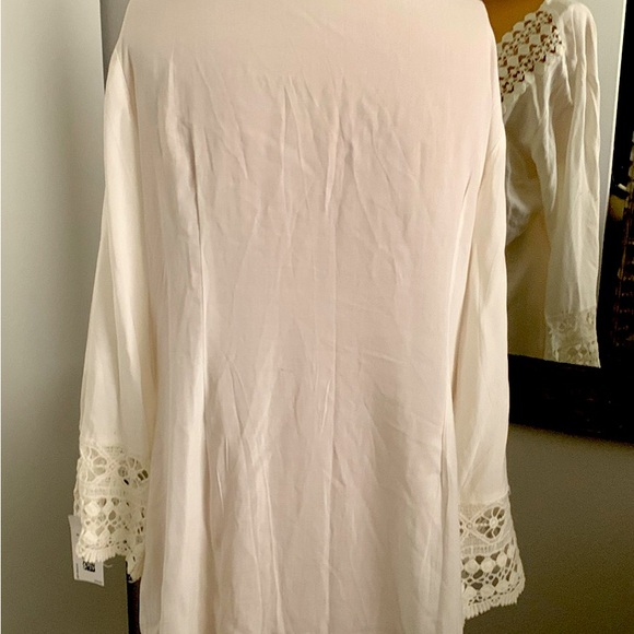 BEACH COVER DRESS V NECK WITH CROCHET TRIM LACE SIZE S/M. - Picture 4 of 5